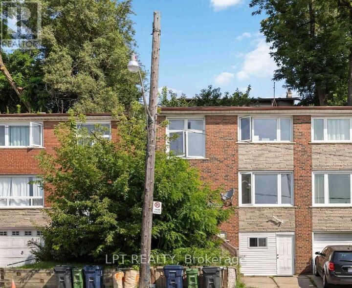 Property Photo:  1344 Davenport Road  ON M6H 2G9 