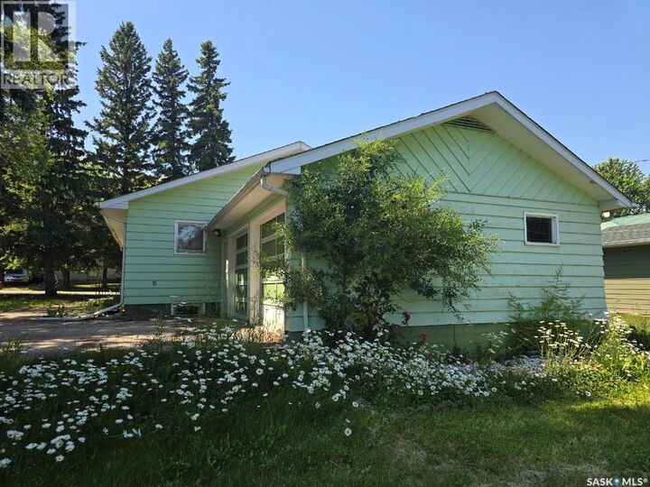 Property Photo:  104 Regional Park Road  SK S0K 0J9 