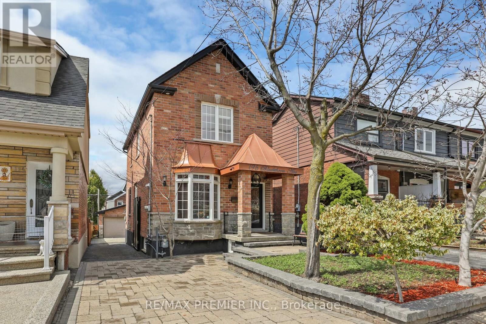 Property Photo:  196 Blackthorn Avenue  ON M6N 3H8 