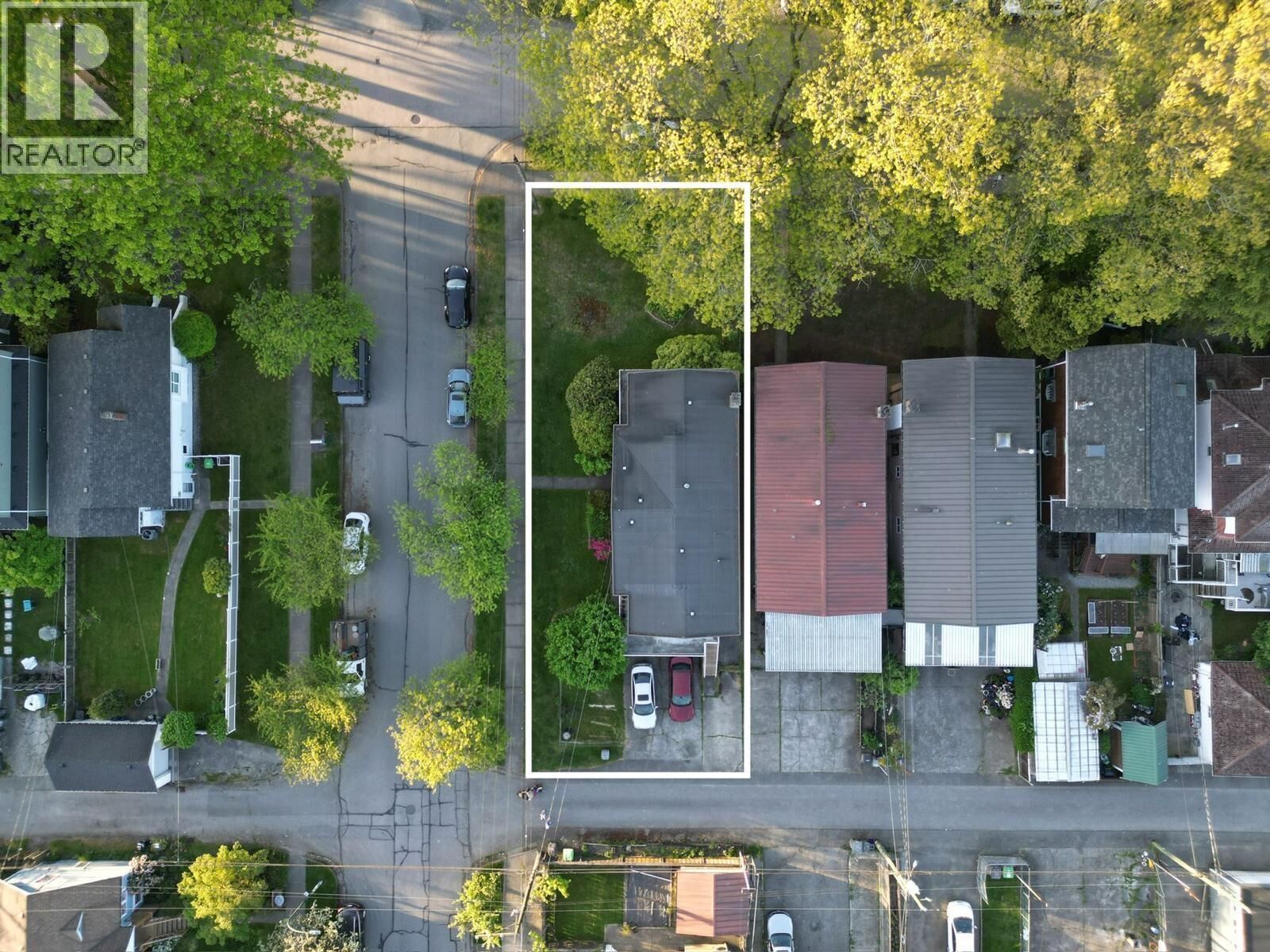 Property Photo:  268 North Slocan Street  BC V5K 4Y1 
