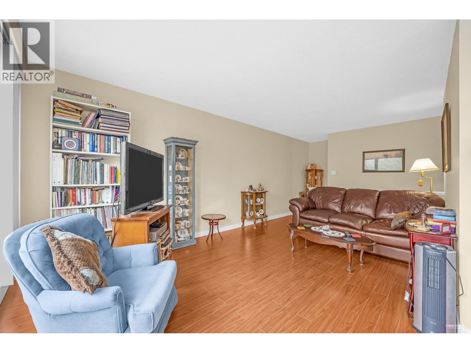 Property Photo:  10200 4th Avenue 100  BC V7E 1V3 