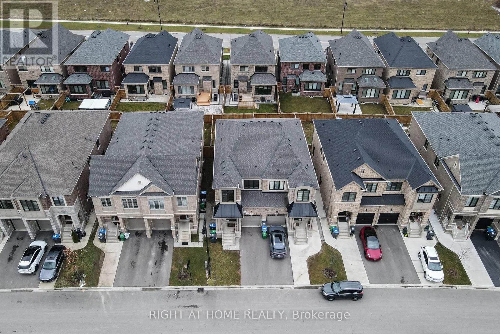 Property Photo:  25 Hubbell Road Upper  ON L6Y 1P3 