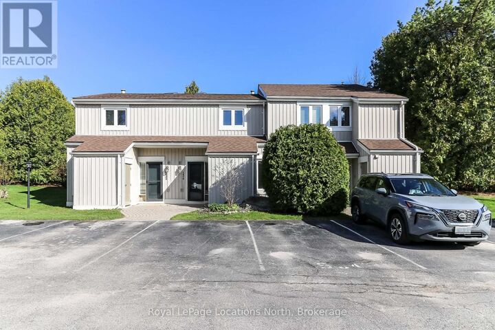 Property Photo:  22 Dawson Drive  ON L9Y 5B4 