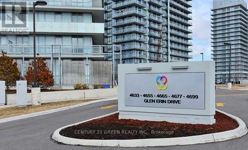 Property Photo:  4655 Glen Erin Drive Ph 4  ON L5M 0Z1 