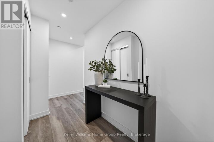 Property Photo:  15 Wellington Street South 2402  ON N2G 0E4 