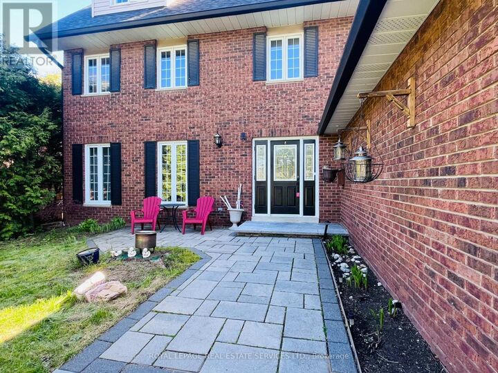 Property Photo:  1462 Grand Boulevard  ON L6H 3E6 