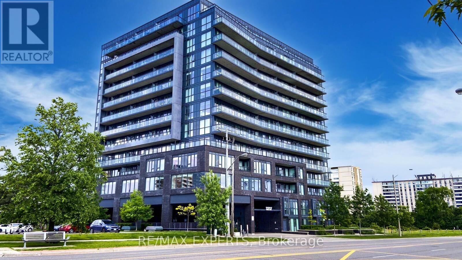 Property Photo:  3237 Bayview Avenue 102  ON M2K 2J7 
