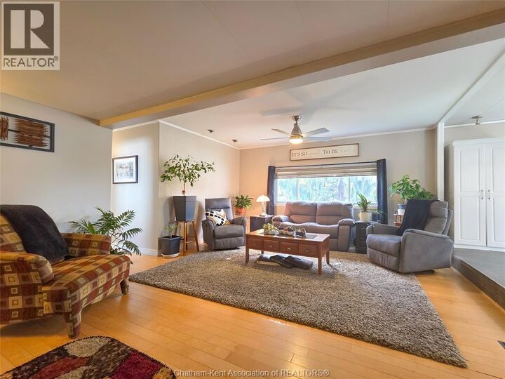 Property Photo:  22220 Charing Cross Road 21  ON N7M 5V8 