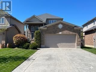 Property Photo:  2334 Yellowbirch Way  ON N6G 0L2 