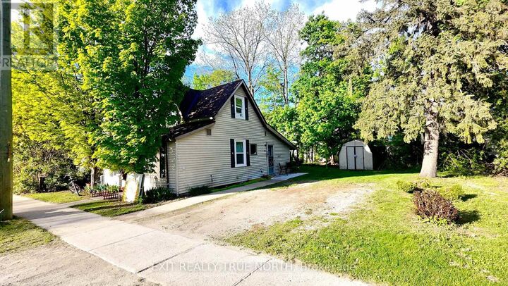 Property Photo:  211 Bishop Street  ON P1P 1J5 