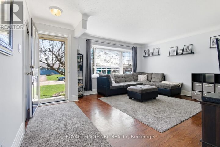 Property Photo:  9 Greenhill Drive  ON L2V 1W4 