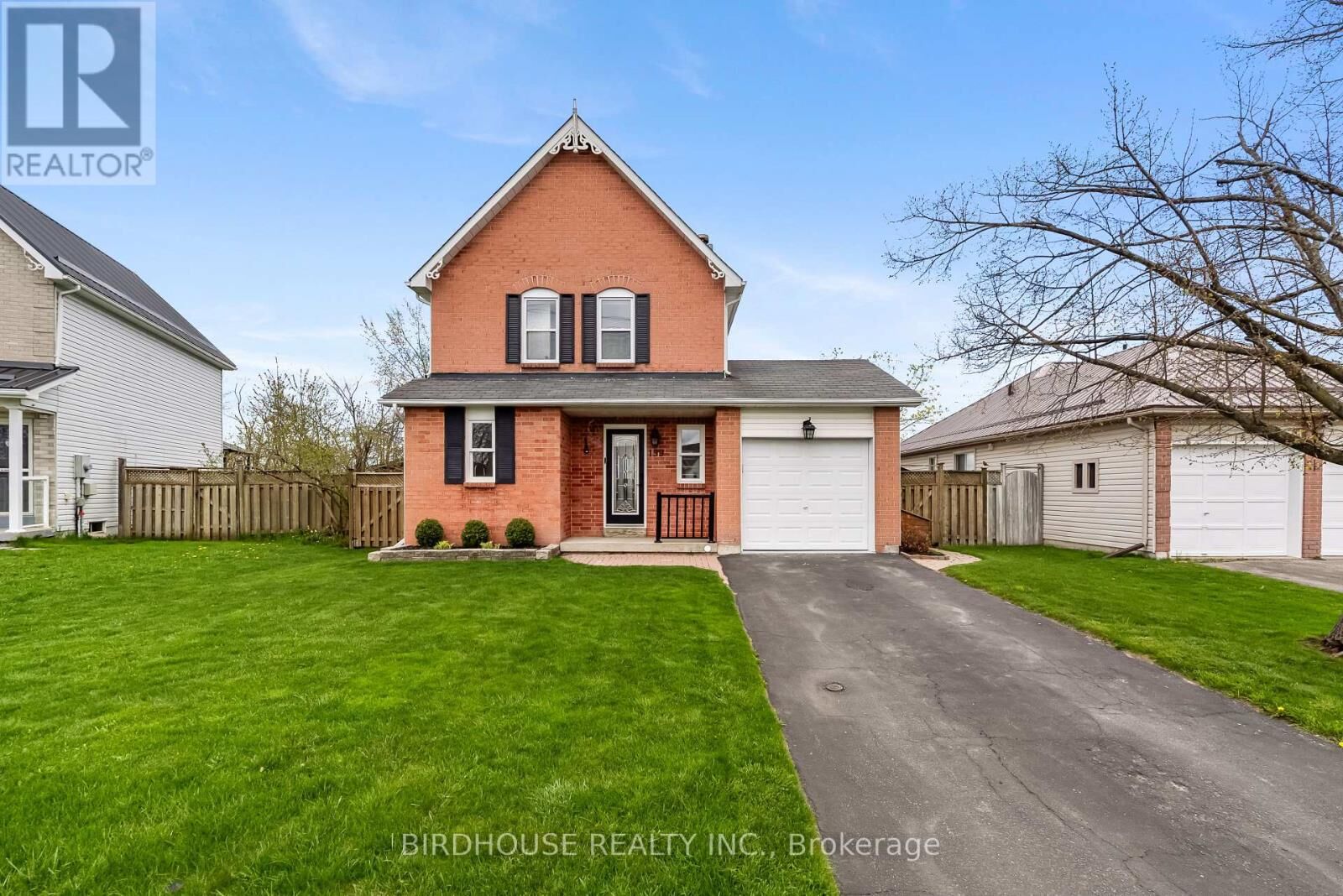 Property Photo:  199 Elgin Street  ON K9V 6B1 