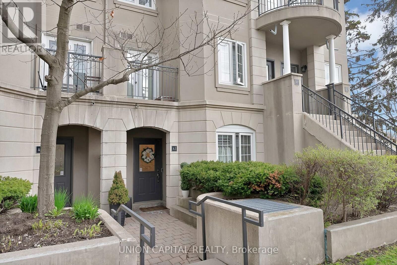 Property Photo:  108 Finch Avenue West A3  ON M2N 6W6 