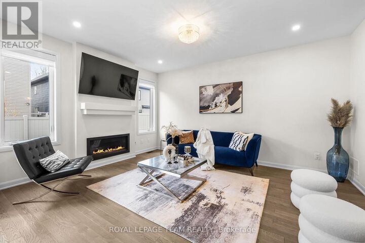 Property Photo:  800 Cappamore Drive  ON K2J 6V6 