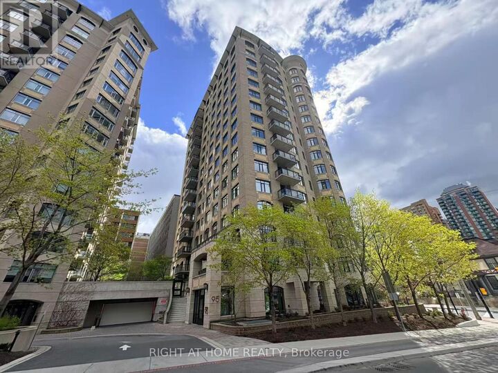 Property Photo:  95 Bronson Avenue 1204  ON K1R 1E2 