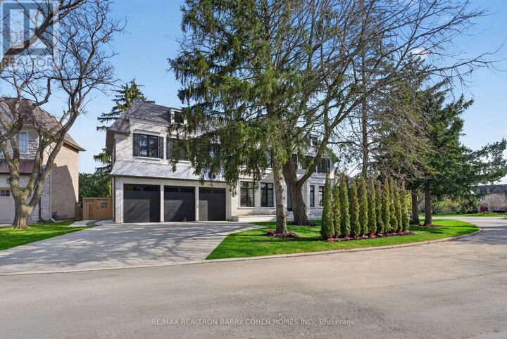 Property Photo:  34 Greengate Road  ON M3B 1E8 