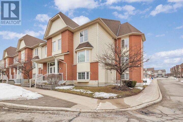Property Photo:  51 Petra Way 3  ON L1R 0A8 