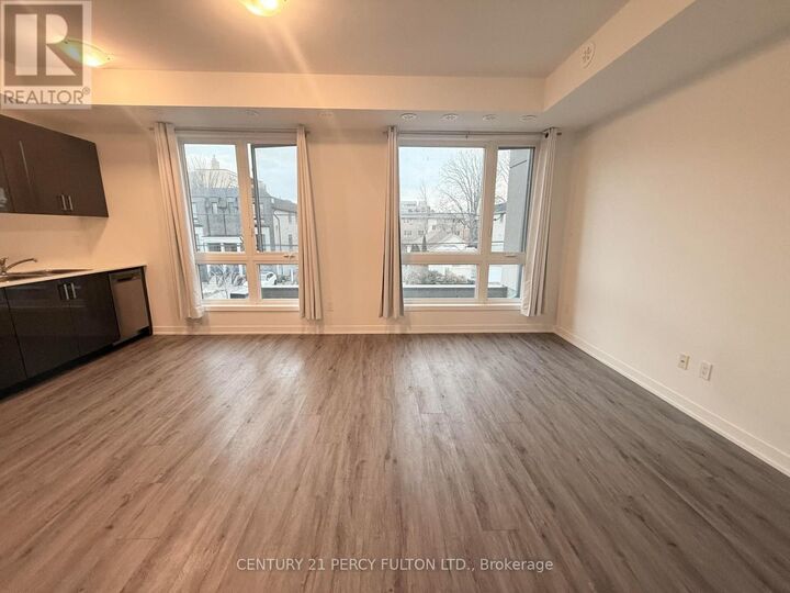 Property Photo:  10 Marquette Avenue 7  ON M6A 0E1 