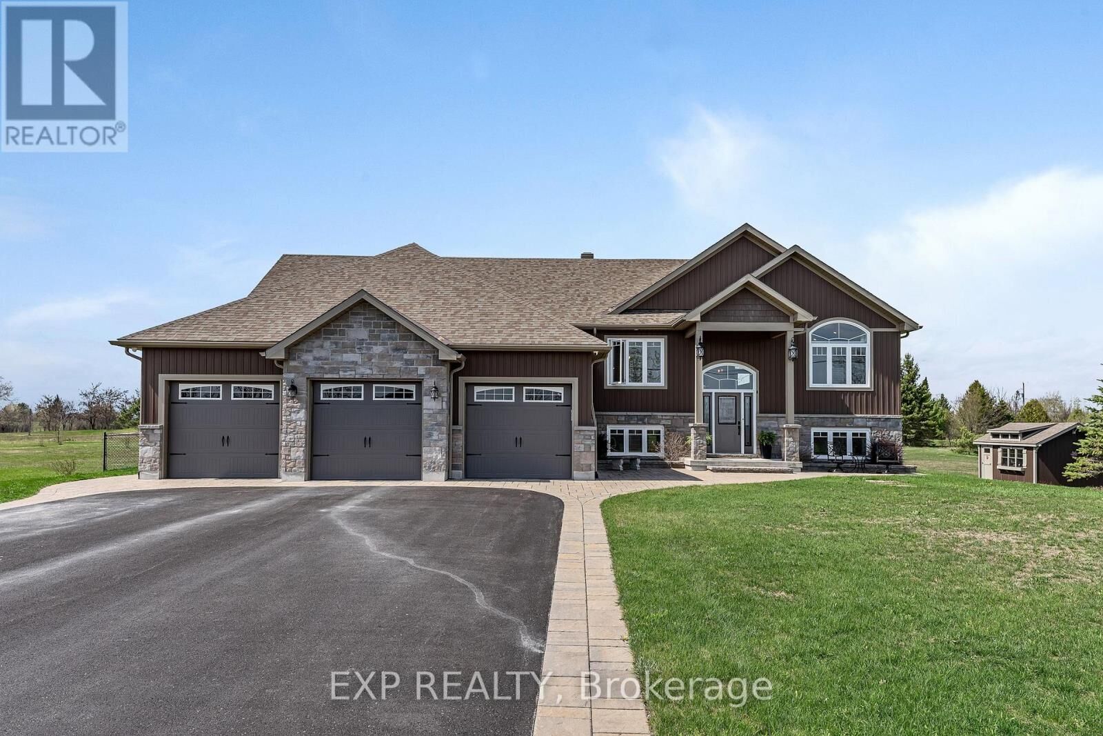 Property Photo:  250 Bristow Road  ON K7A 5B8 