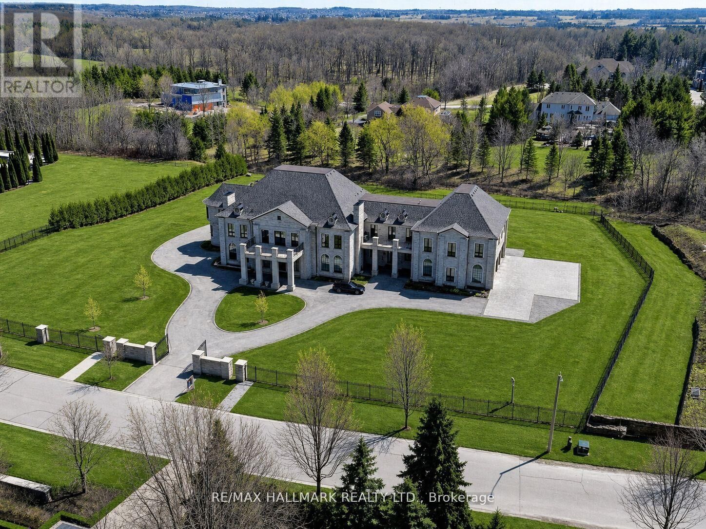 Property Photo:  15 Eden Vale Drive  ON L7B 1L8 