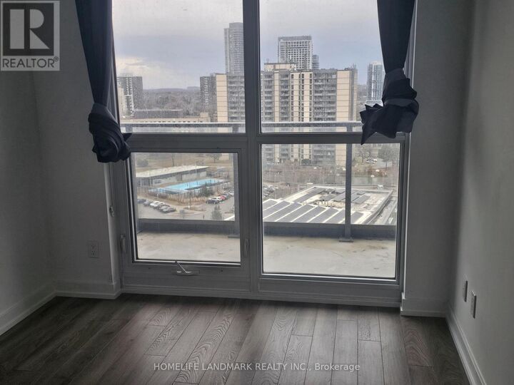 Property Photo:  38 Forest Manor Road 1303  ON M2J 1M5 