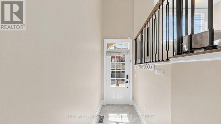 Property Photo:  1321 Granrock Crescent  ON L5V 0E1 