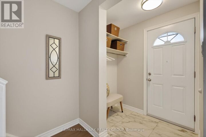 Property Photo:  1458 Lassiter Terrace  ON K1J 8N3 