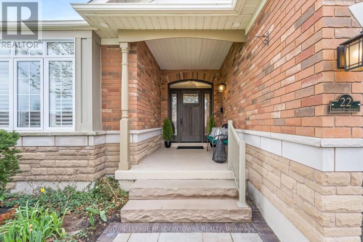 Property Photo:  22 Berton Boulevard  ON L7G 6A5 