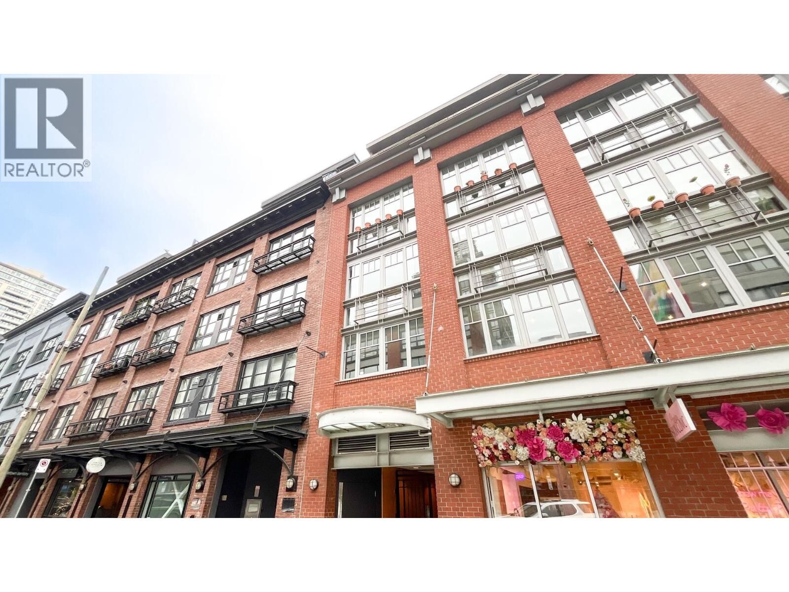 Property Photo:  1072 Hamilton Street 306  BC V6B 2R9 