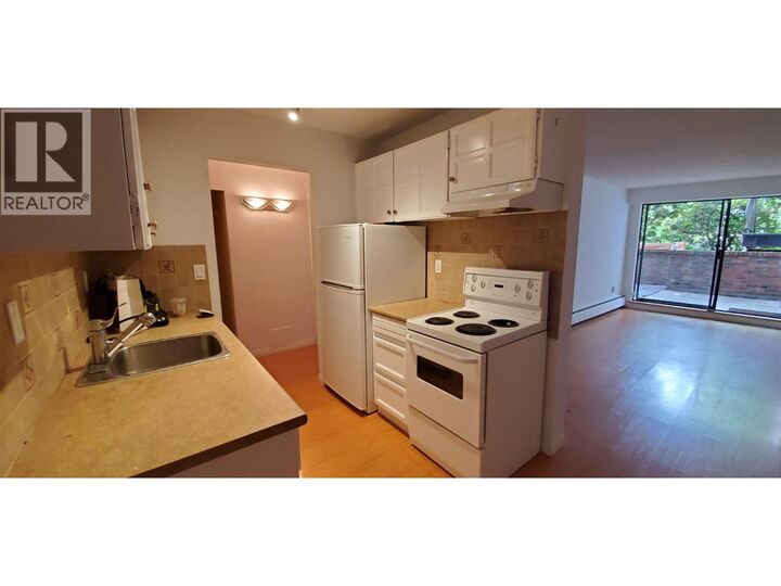 Property Photo:  588 East 5th Avenue 1fl  BC V5T 4H6 