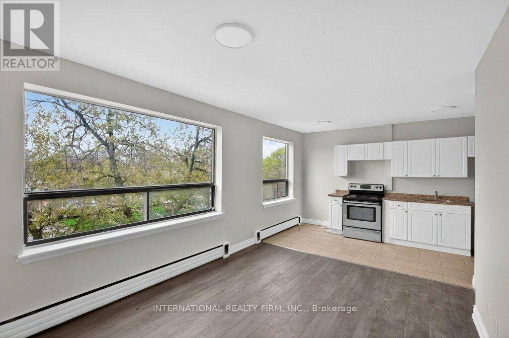 Property Photo:  295 Melvin Avenue 302  ON L8H 2K6 