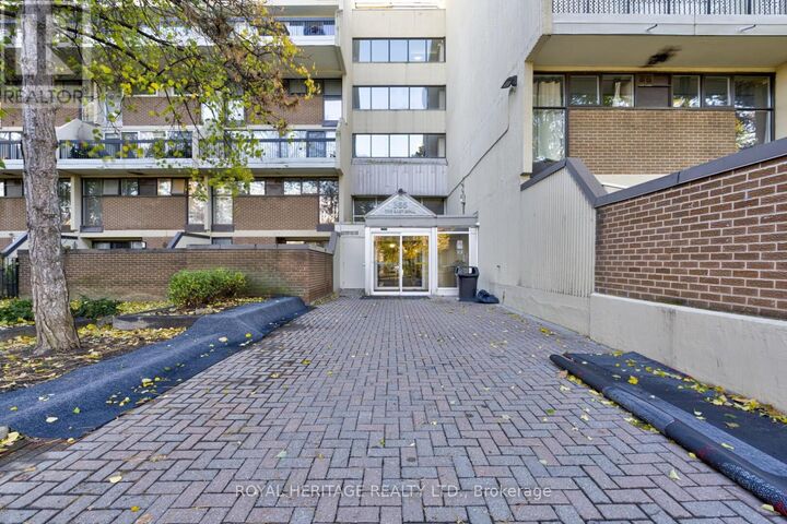 Property Photo:  366 The East Mall North 344  ON M9B 6C6 