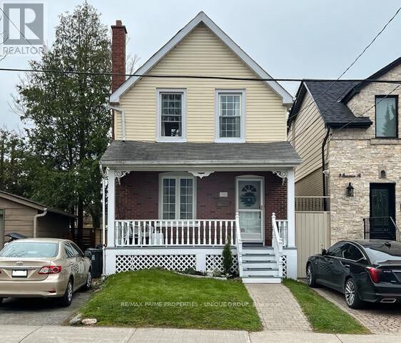 Property Photo:  11 Freeman Street  ON M1N 2B7 