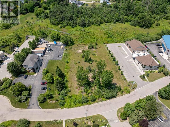 Property Photo:  18 Executive Place  ON N2P 2N4 