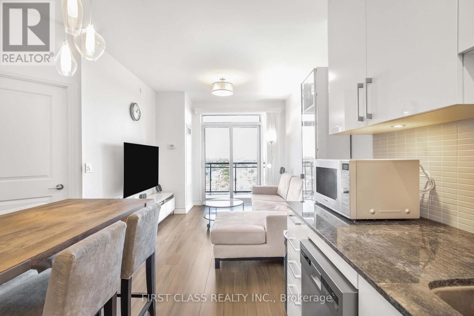 Property Photo:  50 Ann O'Reilly Road 1312  ON M2J 0C9 