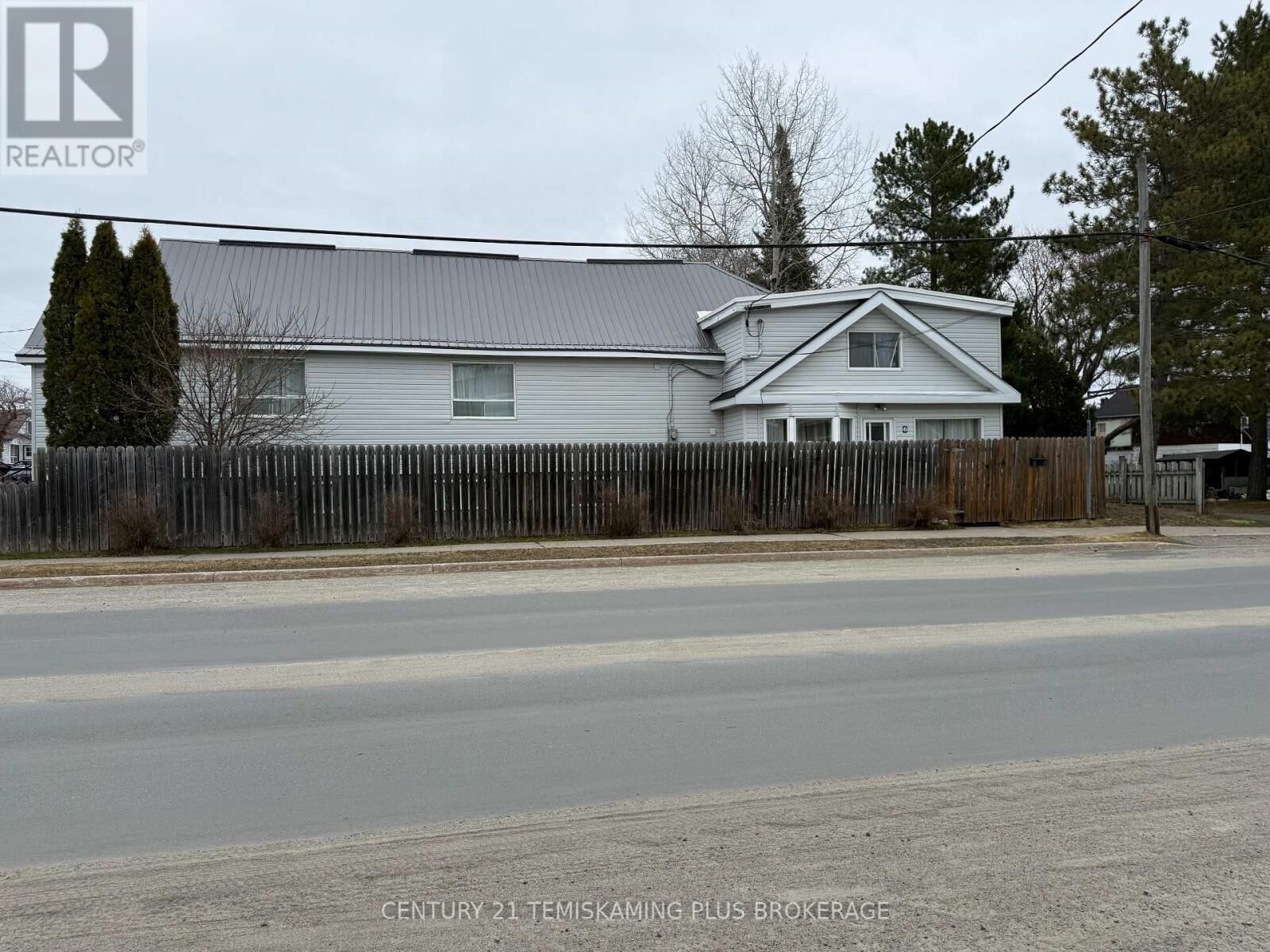 Property Photo: 81 First Street ON P2N 1N4