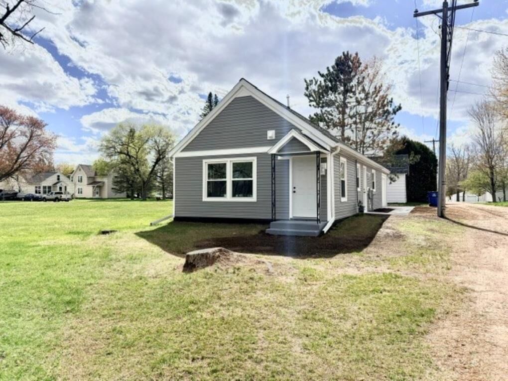 Property Photo:  704 Spruce Street  WI 54452 