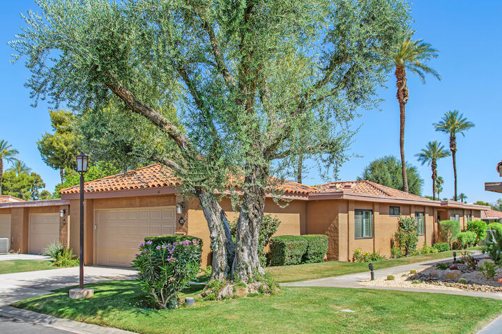 Property Photo:  125 La Cerra Drive  CA 92270 