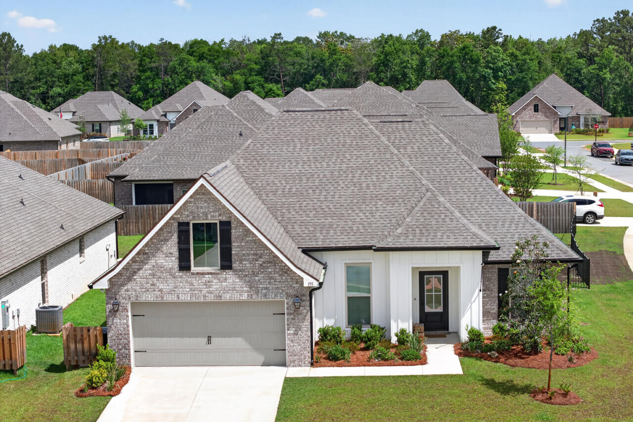 Property Photo:  155 Lumen Loop  FL 32439 