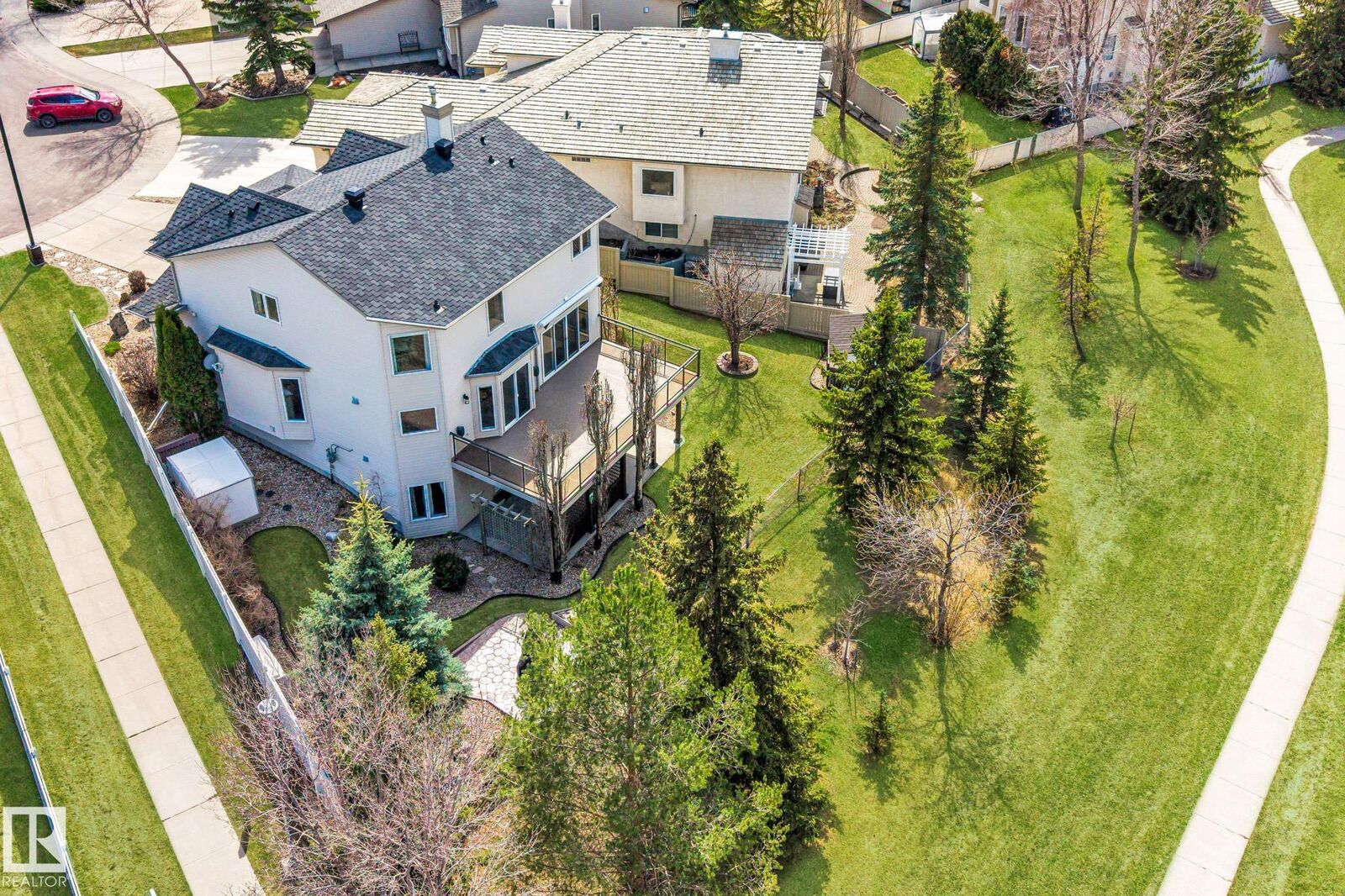 Property Photo:  223 Ormsby Road NW  AB T5T 5X5 