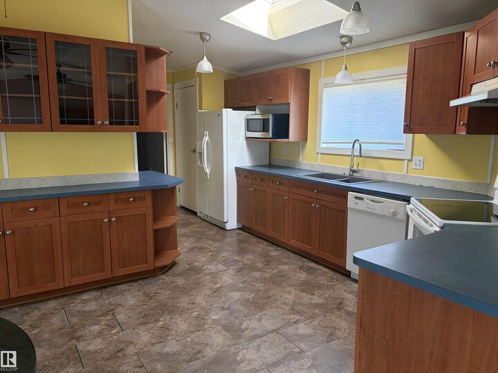 Property Photo:  4911 49 Street  AB T0A 0B0 