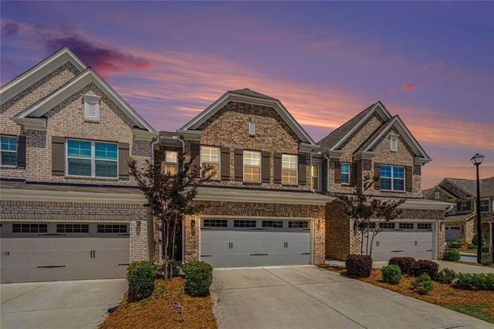 Property Photo:  515 Elm Bluff Way  GA 30043 
