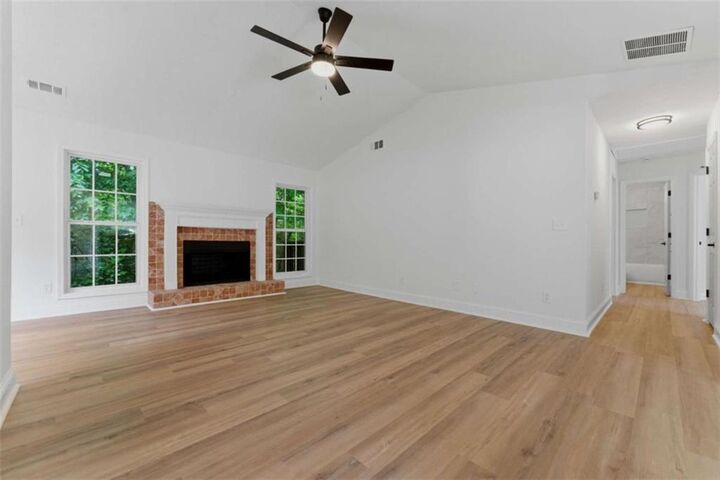Property Photo: 515 Ashland Manor Drive GA 30045
