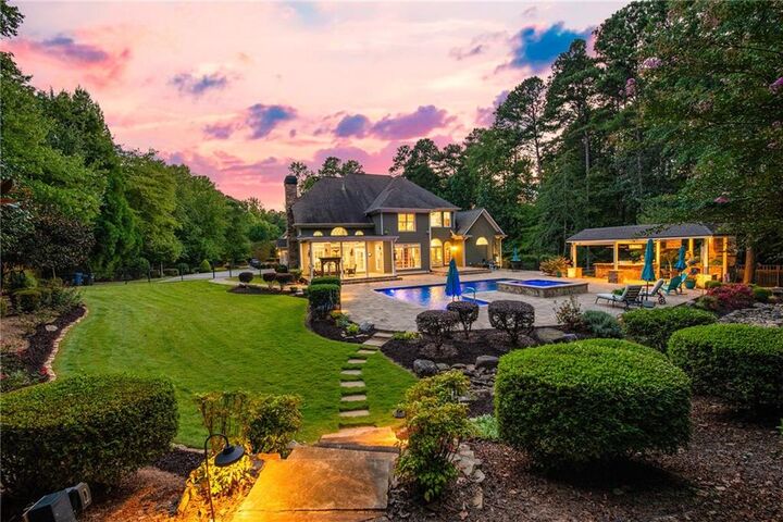 Property Photo:  5300 Hill Road NW  GA 30101 