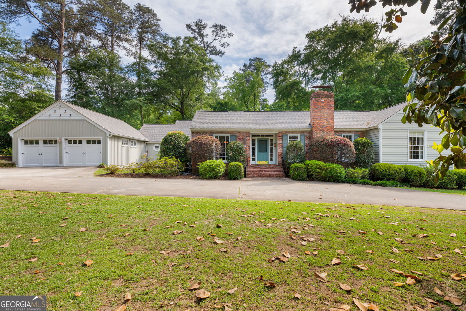 Property Photo:  2520 Rockbridge Road  GA 31204 