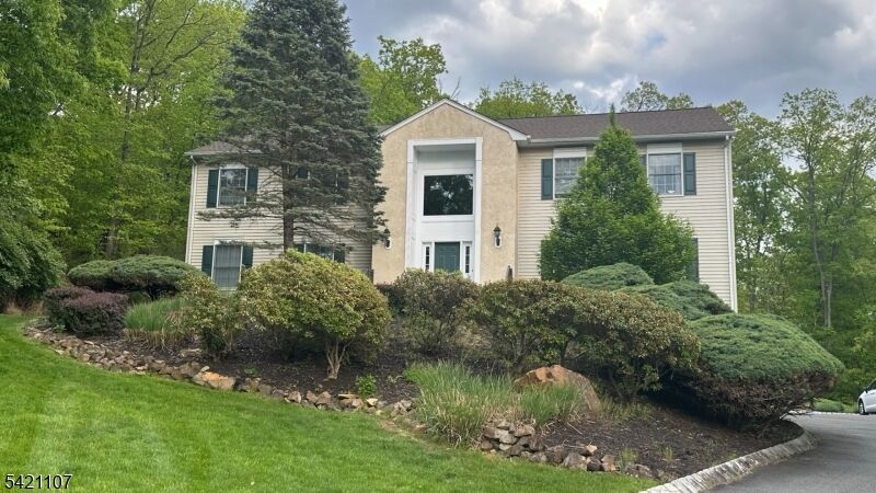 Property Photo:  860 Bluestone Ln  NJ 08807 