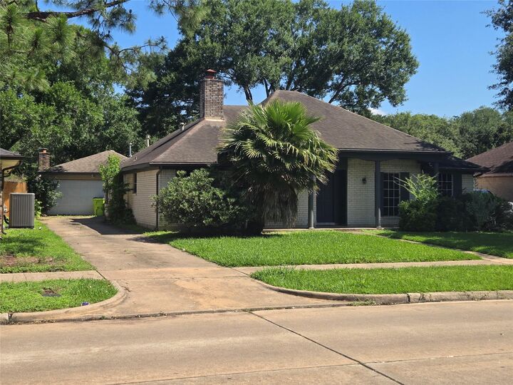 Property Photo:  1818 Turtle Creek Drive  TX 77459 