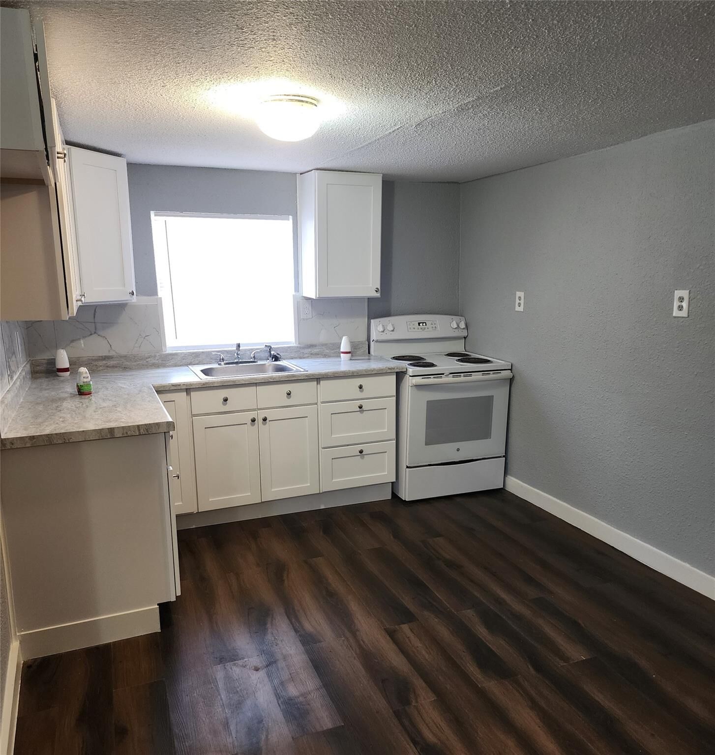Property Photo: 211 Avenue B 1/2 TX 77568