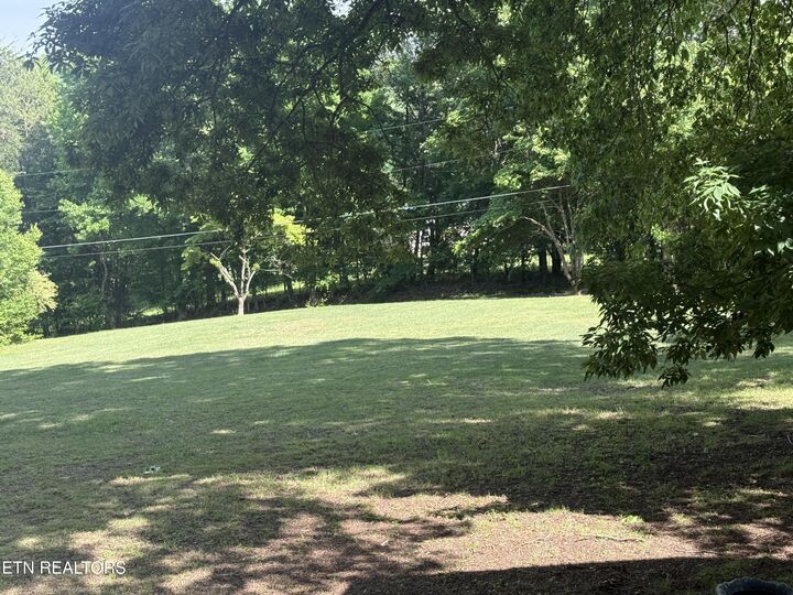 Property Photo:  104 Mainsail Rd  TN 37763 