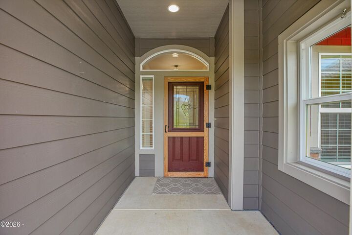 Property Photo:  2624 NE 55th Place  OR 97367 